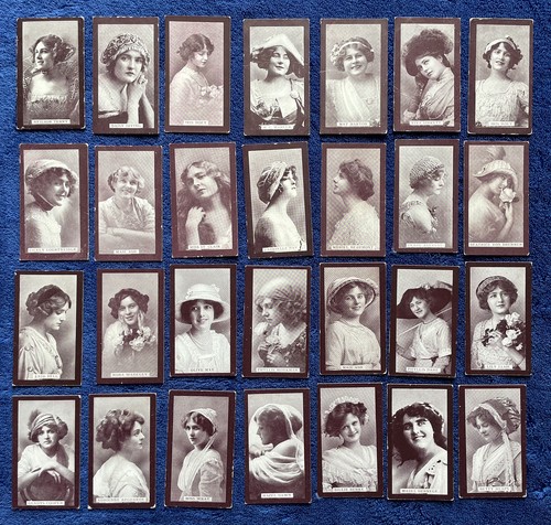 Actresses mixed backs - 28/30,