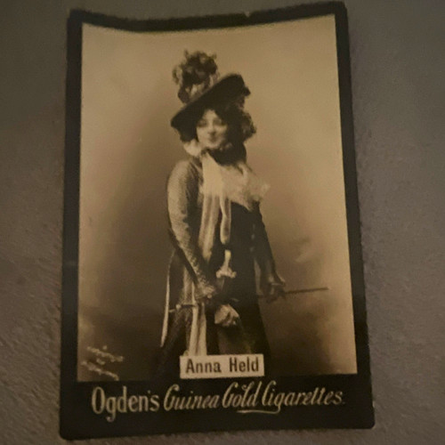 Ogden guinea gold - gold, cigarette