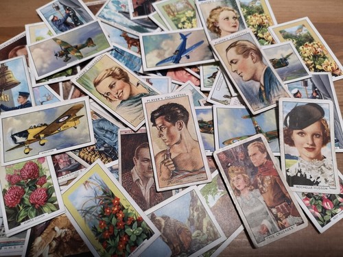 Vintage cigarette cards - 10,